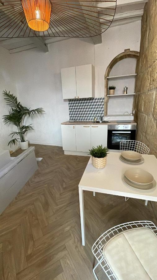 Greenery Apartment Meynes Extérieur photo